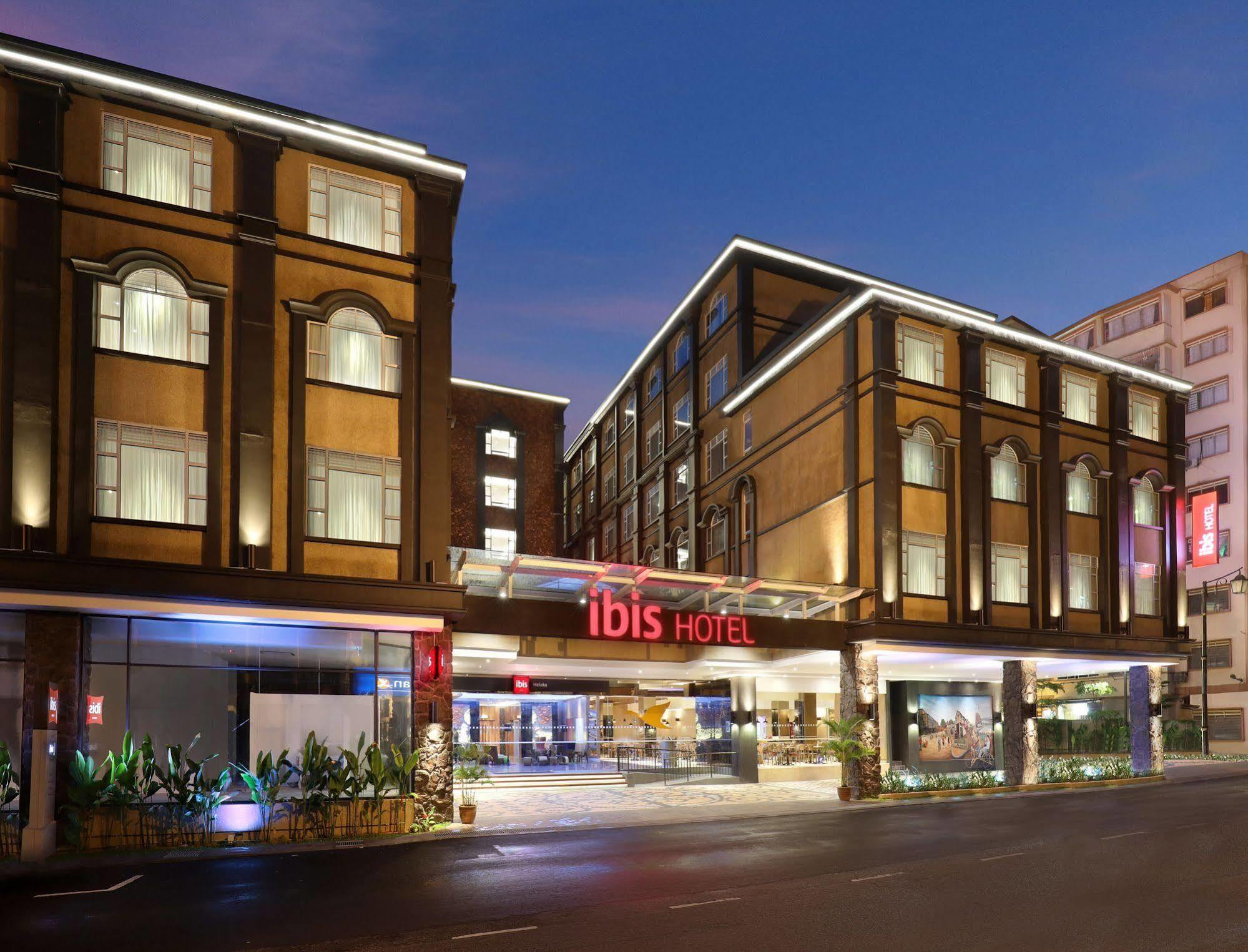 Hotel Ibis Melaka Exterior foto